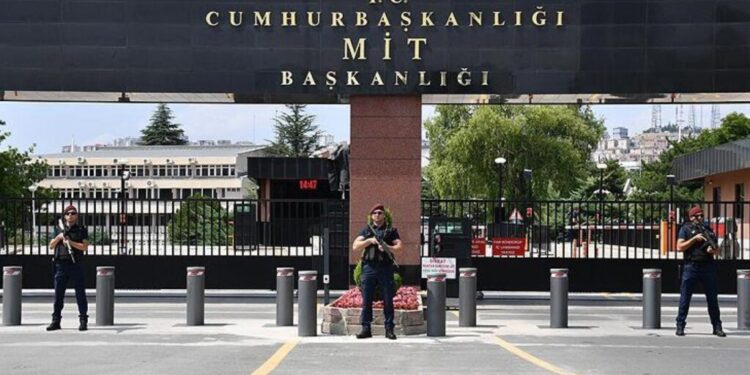 MİT bünyesinde Siber İstihbarat Başkanlığı kuruldu. Yeni başkanlıkla her türlü veri toplanacak, analiz edilecek ve gerekli kuruluşlara aktarılacak.